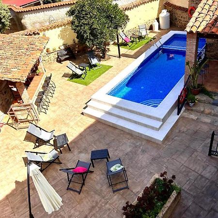 La Casa Del Marques Guest House Logrosan Bagian luar foto