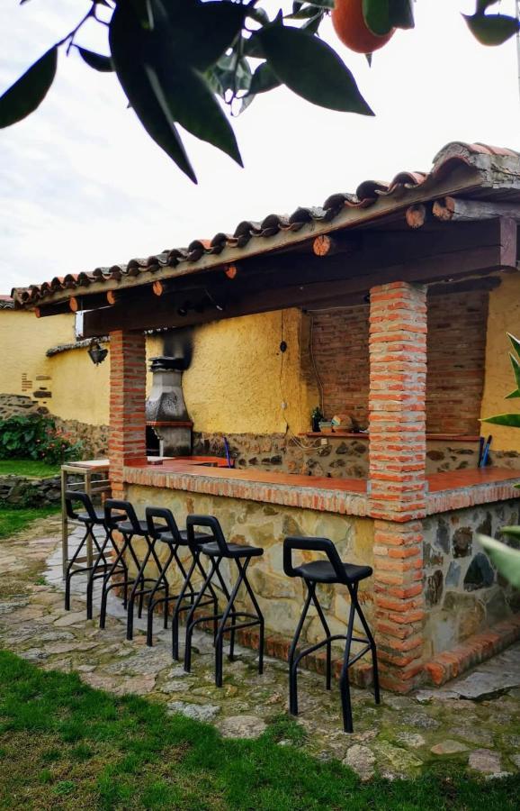 La Casa Del Marques Guest House Logrosan Bagian luar foto