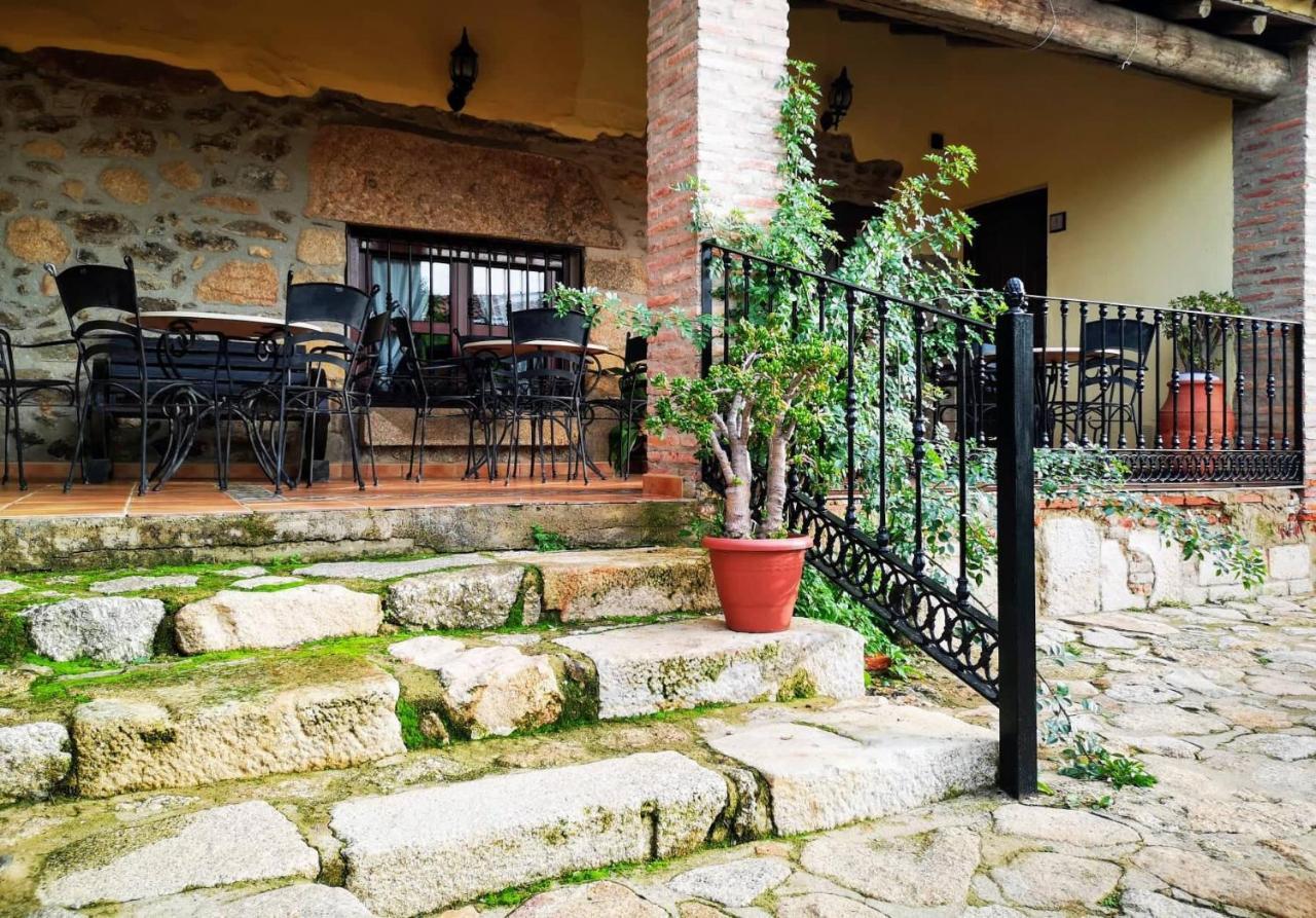 La Casa Del Marques Guest House Logrosan Bagian luar foto