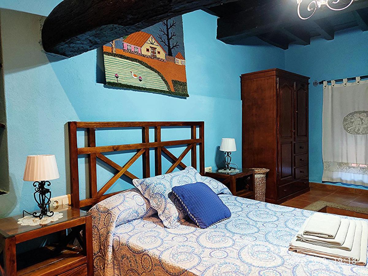 La Casa Del Marques Guest House Logrosan Bagian luar foto