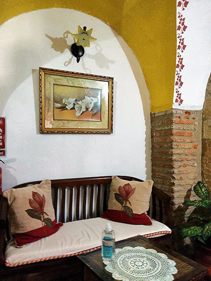 La Casa Del Marques Guest House Logrosan Bagian luar foto