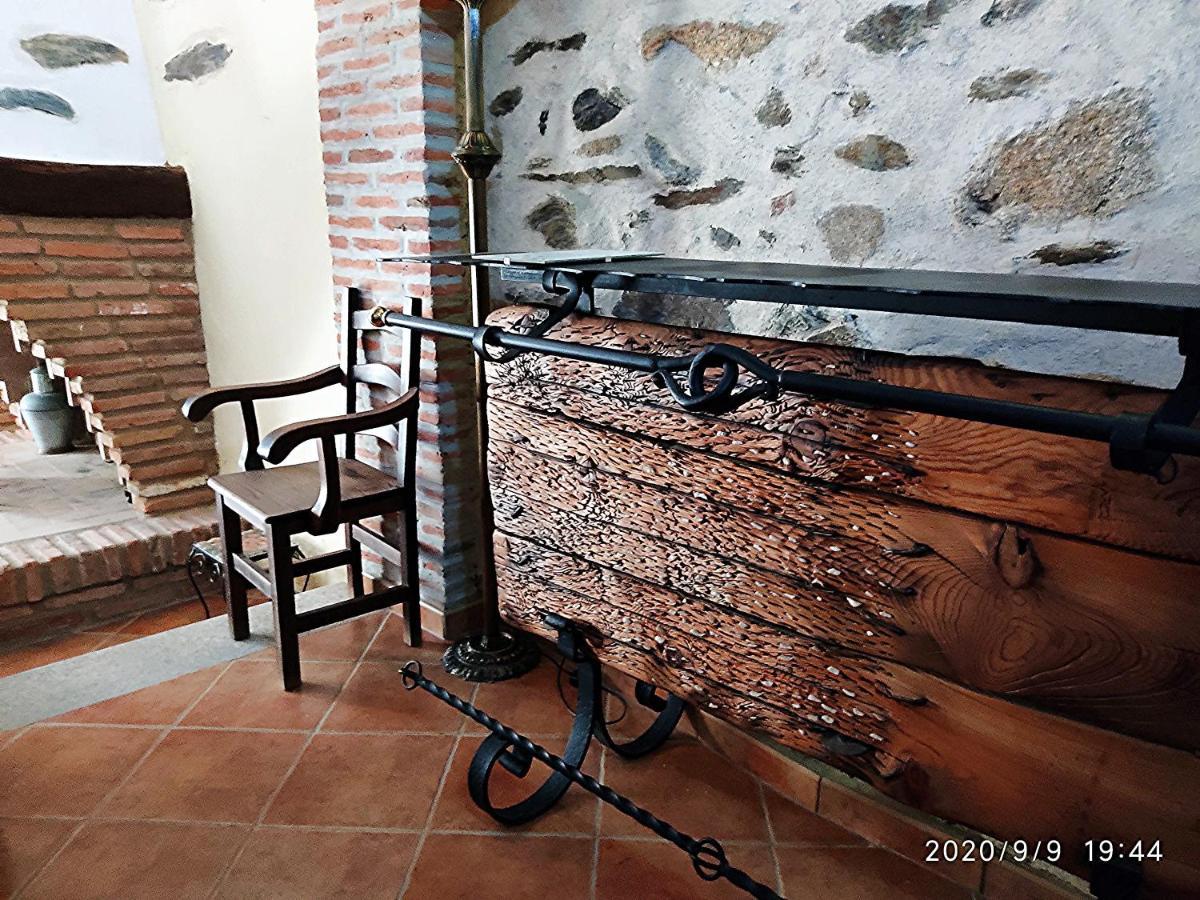 La Casa Del Marques Guest House Logrosan Bagian luar foto