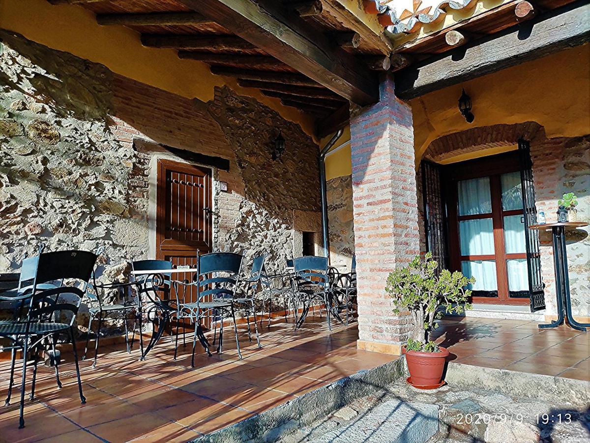 La Casa Del Marques Guest House Logrosan Bagian luar foto