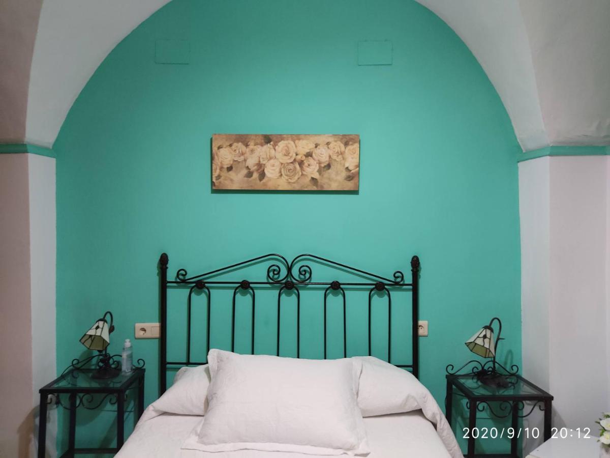 La Casa Del Marques Guest House Logrosan Bagian luar foto